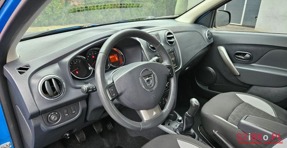 2014' Dacia Sandero Stepway photo #5