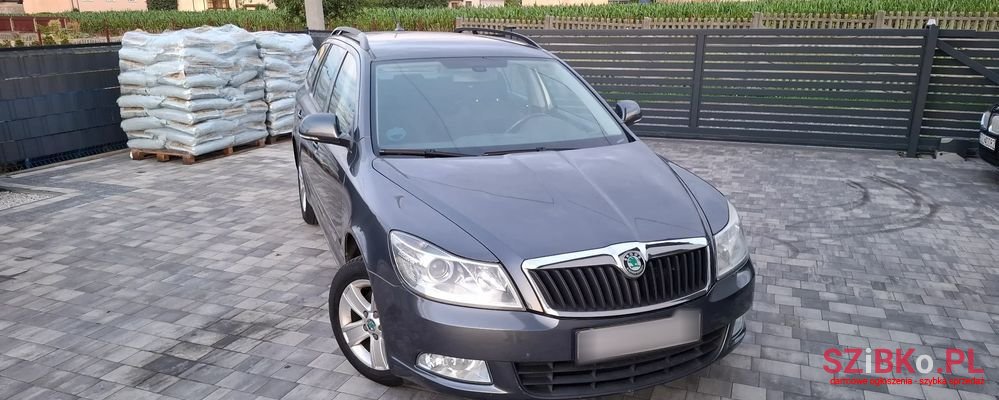 2011' Skoda Octavia photo #2