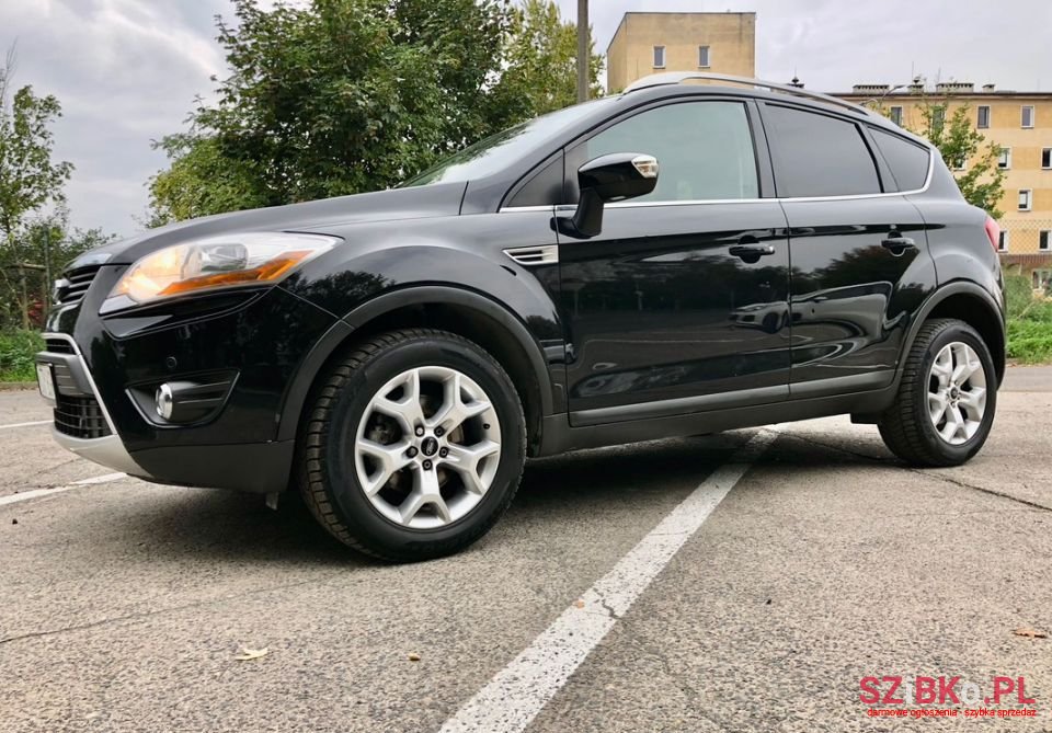 2012' Ford Kuga photo #2