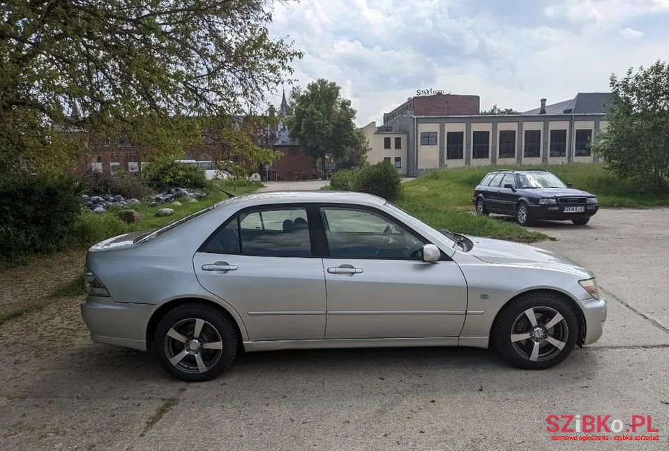 1999' Lexus IS photo #4