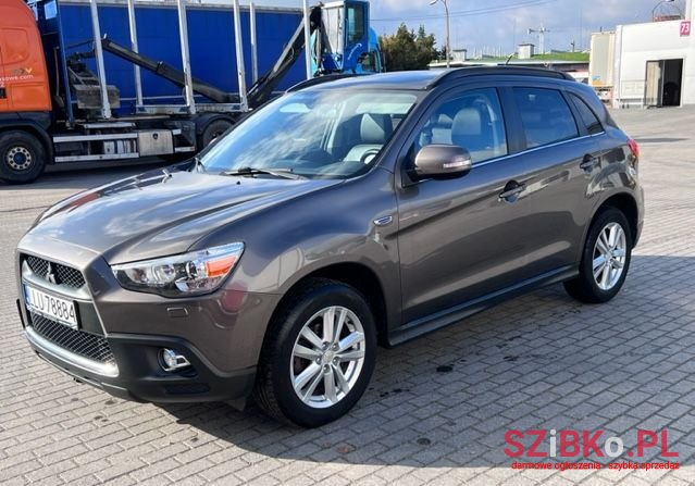 2011' Mitsubishi ASX photo #1