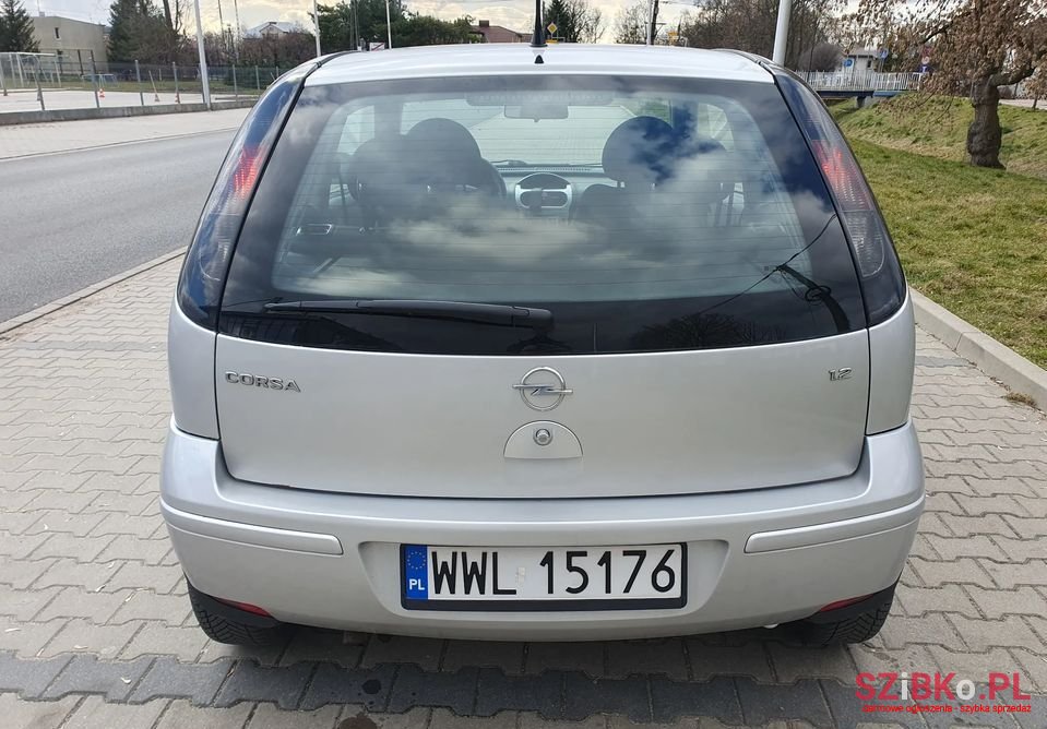 2005' Opel Corsa photo #5