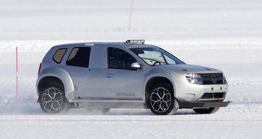 Компанія Renault Тестує Свій Новий Суперкросовер