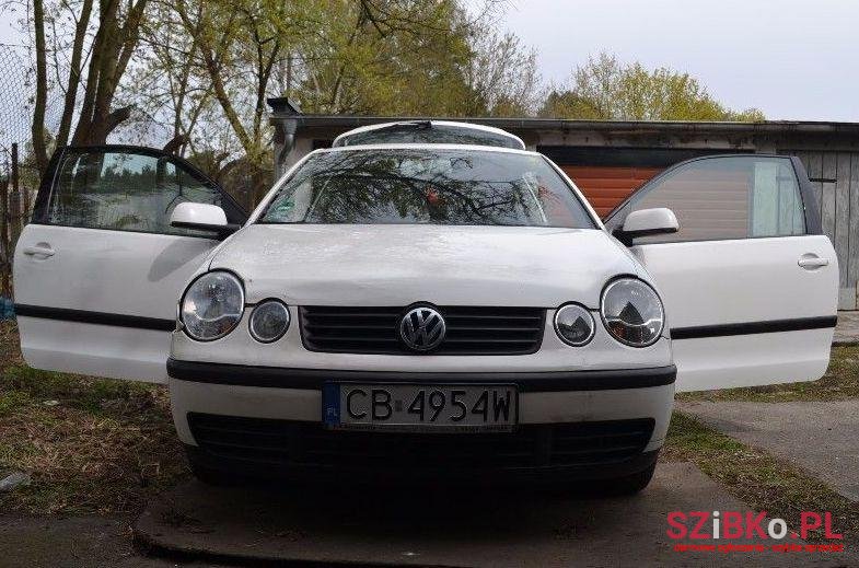 2001' Volkswagen Polo photo #1