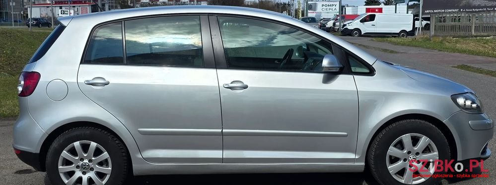 2005' Volkswagen Golf Plus photo #3