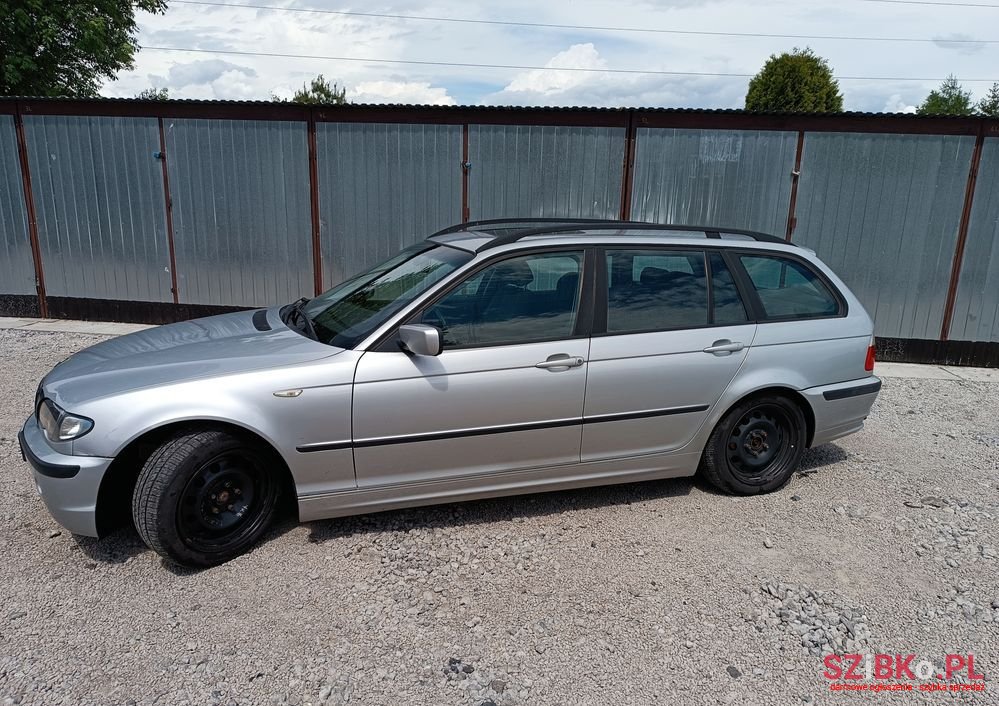 2004' BMW 3 Series 318I Touring photo #2