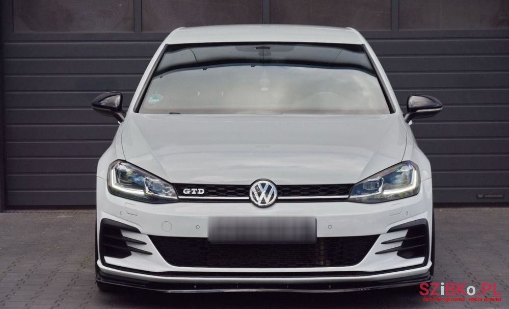 2018' Volkswagen Golf photo #4
