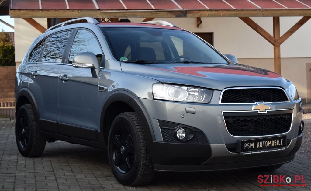 2013' Chevrolet Captiva photo #3