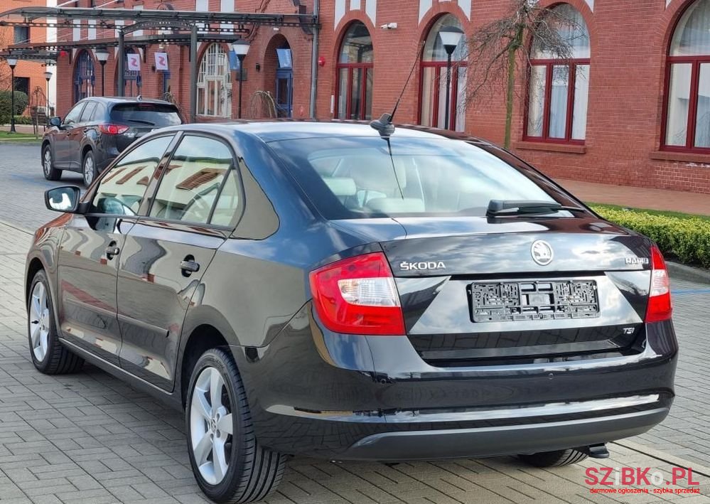 2013' Skoda Rapid 1.2 Tsi Ambition photo #3