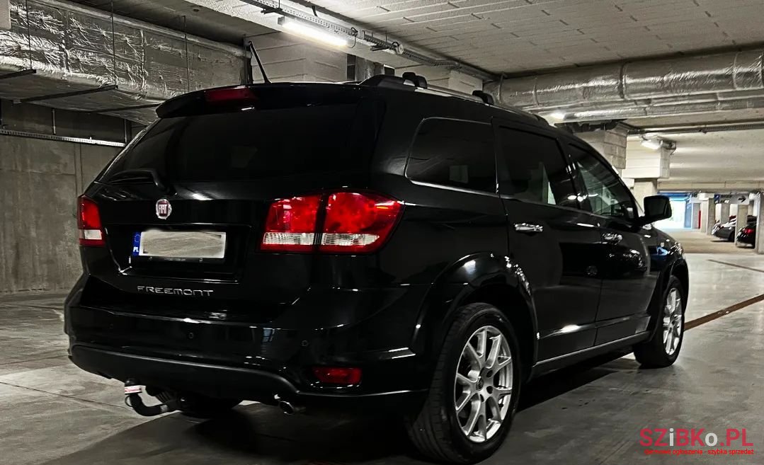 2013' Fiat Freemont photo #5