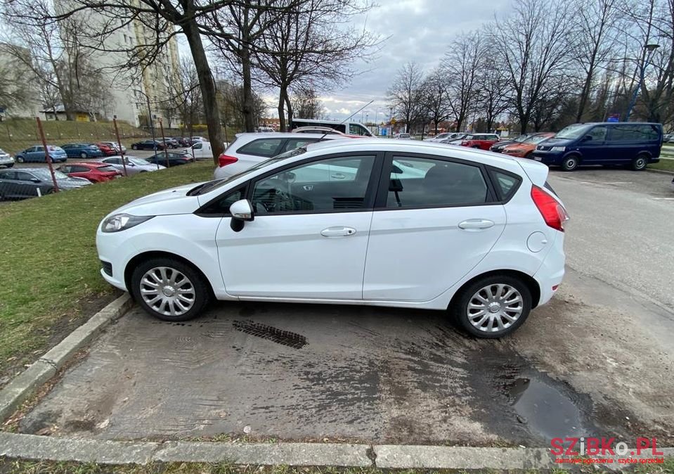 2014' Ford Fiesta photo #3