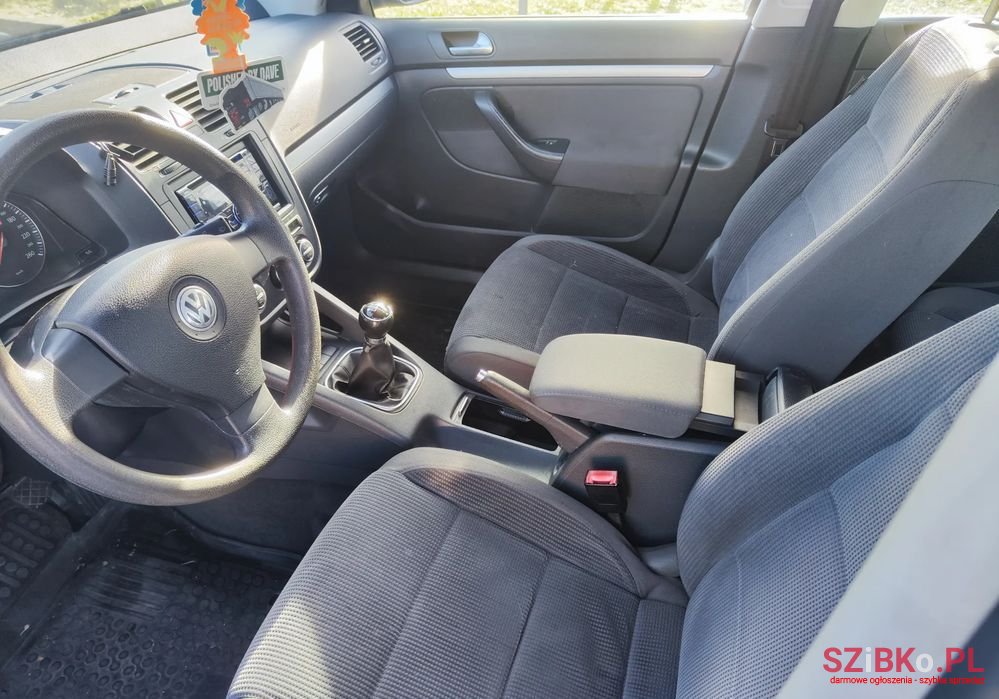 2006' Volkswagen Jetta 1.6 Comfortline photo #6