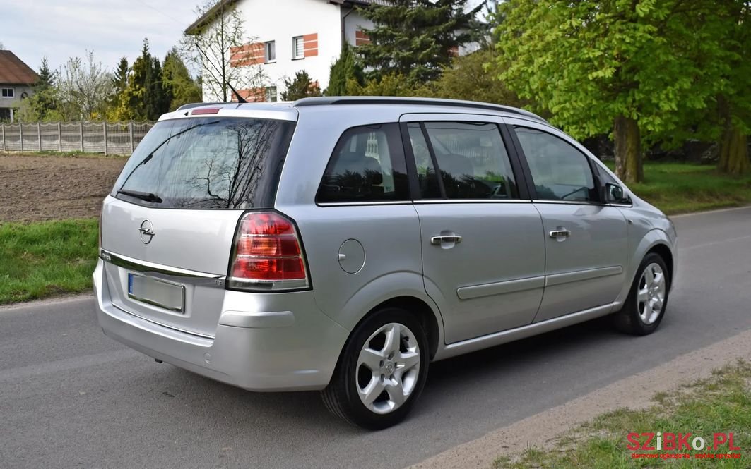 2005' Opel Zafira photo #4