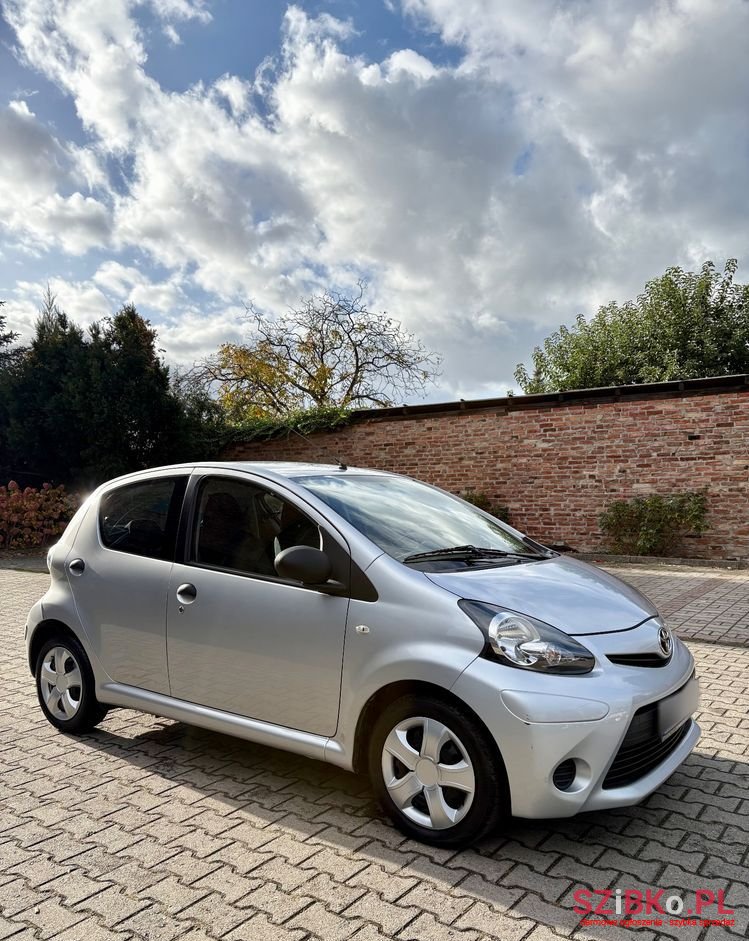 2014' Toyota Aygo photo #4