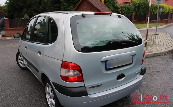 2002' Renault Scenic 1.6 16V Alize photo #4