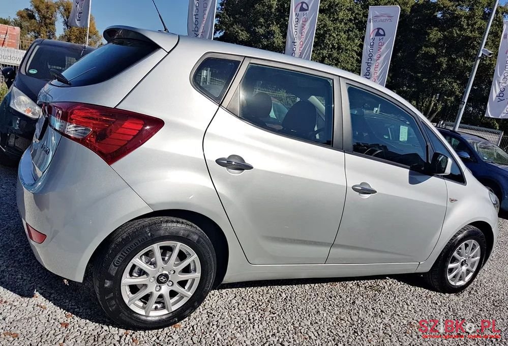 2011' Hyundai ix20 photo #4