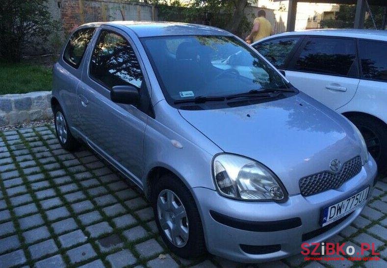 2004' Toyota Yaris photo #1