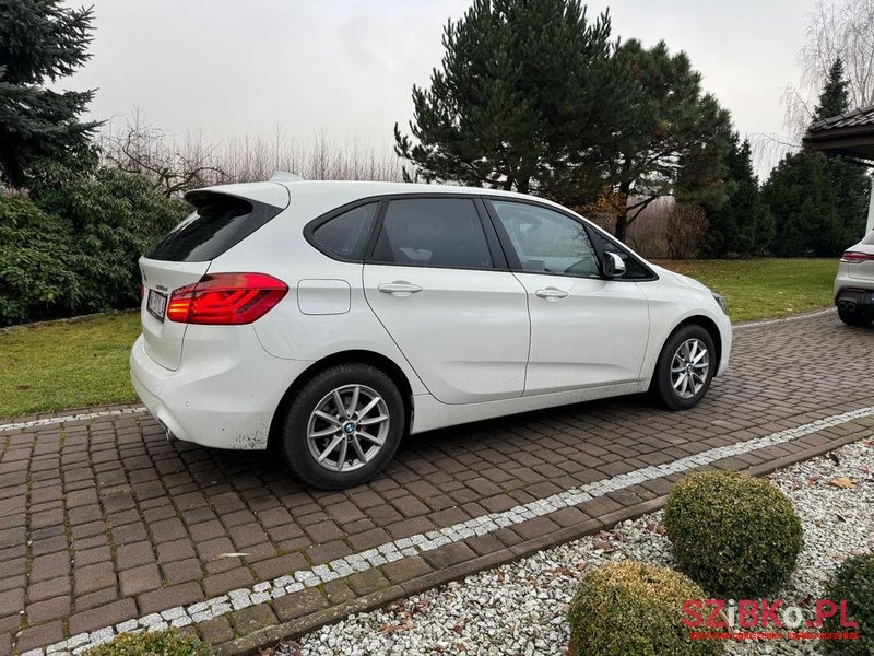 2021' BMW 2 Series 218D Advantage photo #6