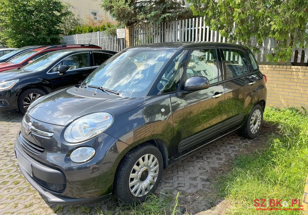 2017' Fiat 500L photo #1