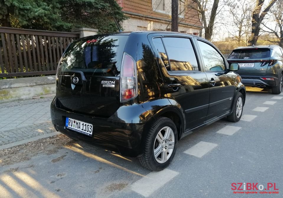 2009' Daihatsu Sirion photo #3