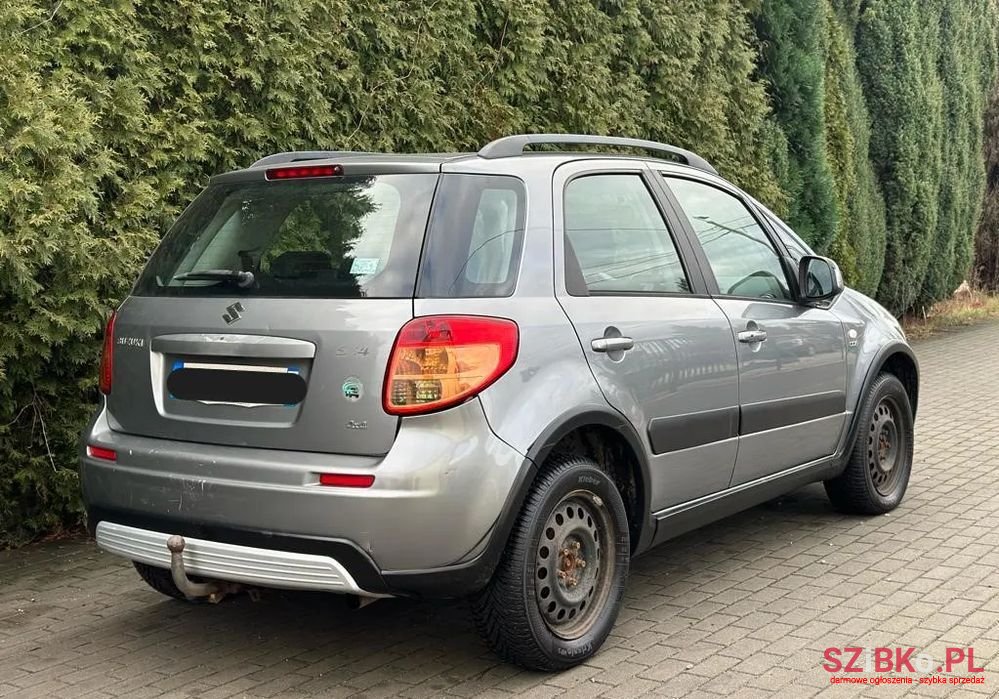 2009' Suzuki SX4 photo #4