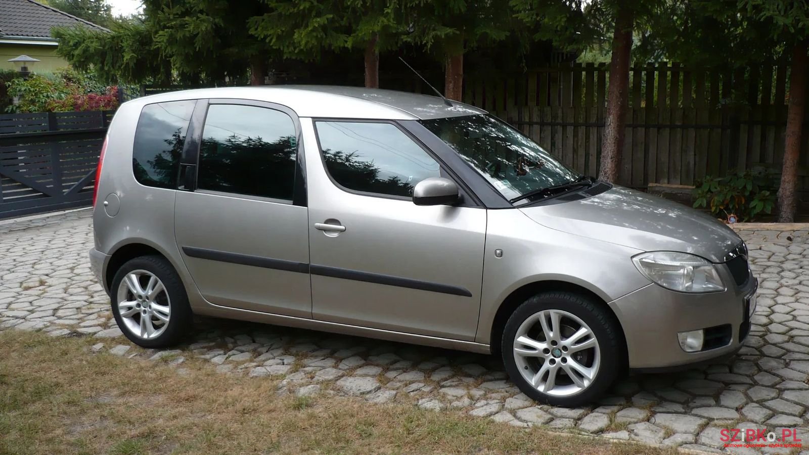 2006' Skoda Roomster photo #3