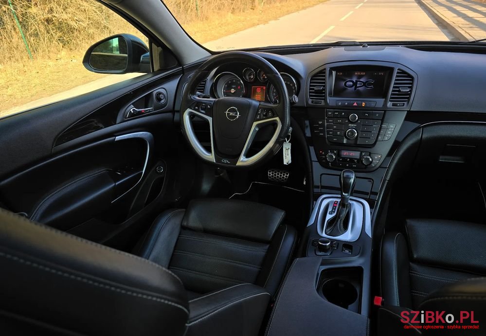 2011' Opel Insignia photo #5
