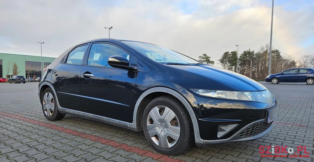 2007' Honda Civic 1.4I-Dsi photo #5