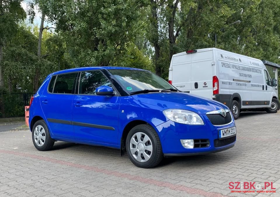 2008' Skoda Fabia photo #1