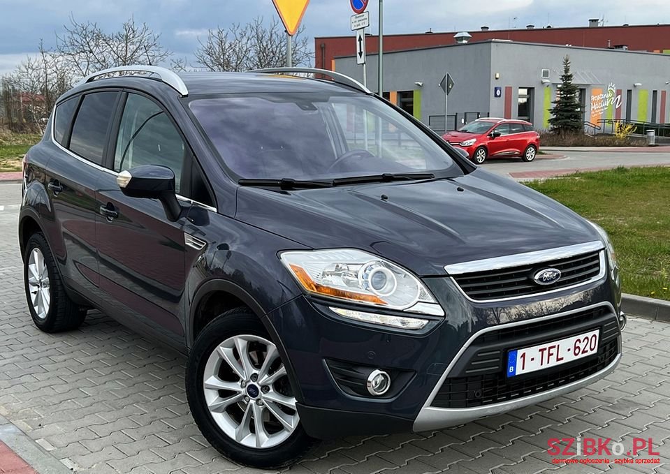 2012' Ford Kuga photo #2