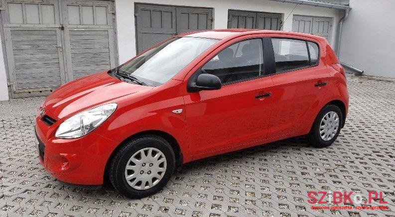 2012' Hyundai i20 photo #2