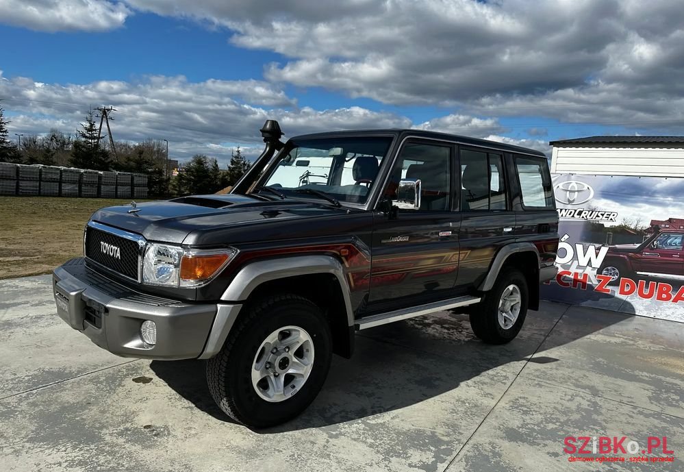 2023' Toyota Land Cruiser photo #1