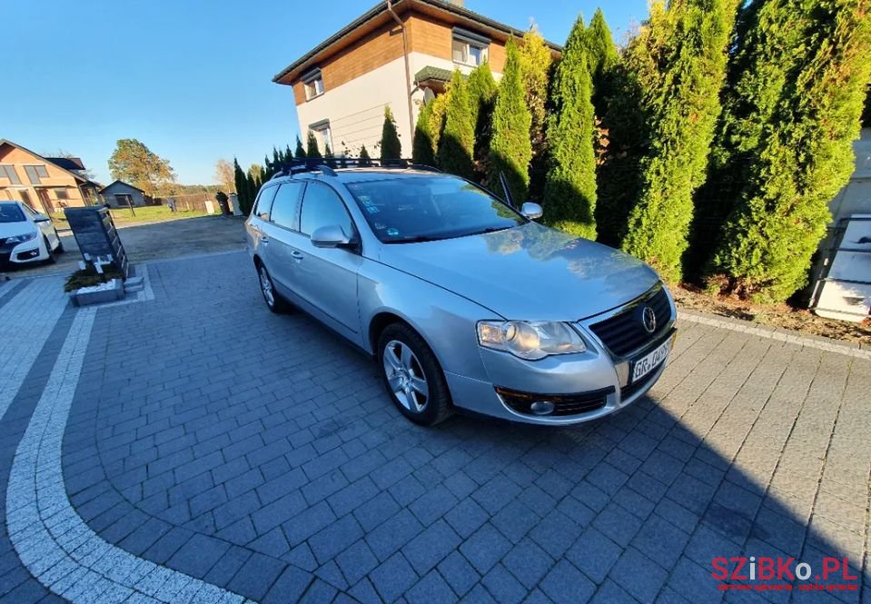 2007' Volkswagen Passat photo #1