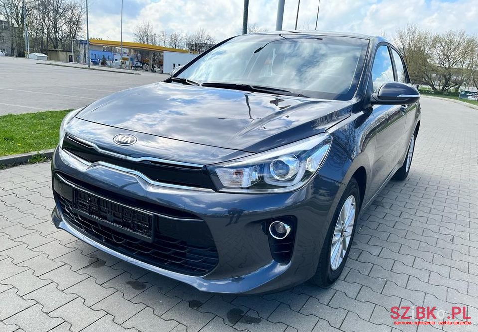 2020' Kia Rio photo #1