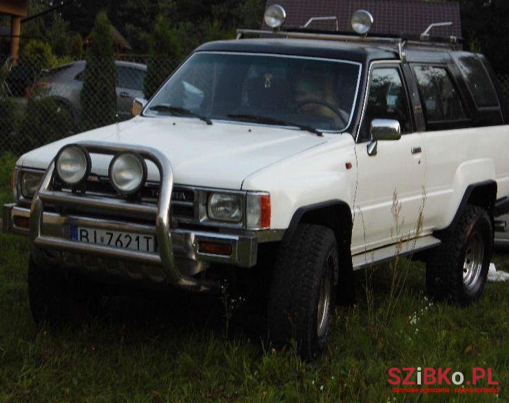 1989' Toyota Hilux photo #2