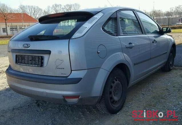 2005' Ford Focus photo #1