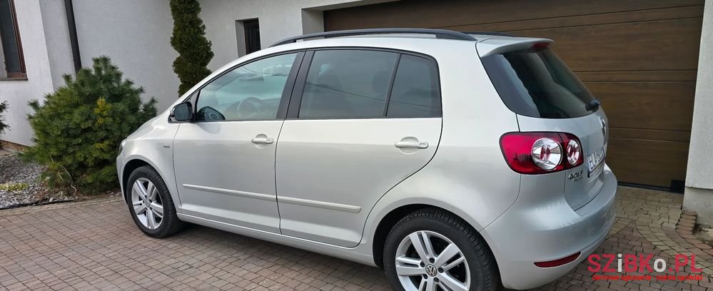 2012' Volkswagen Golf Plus photo #4