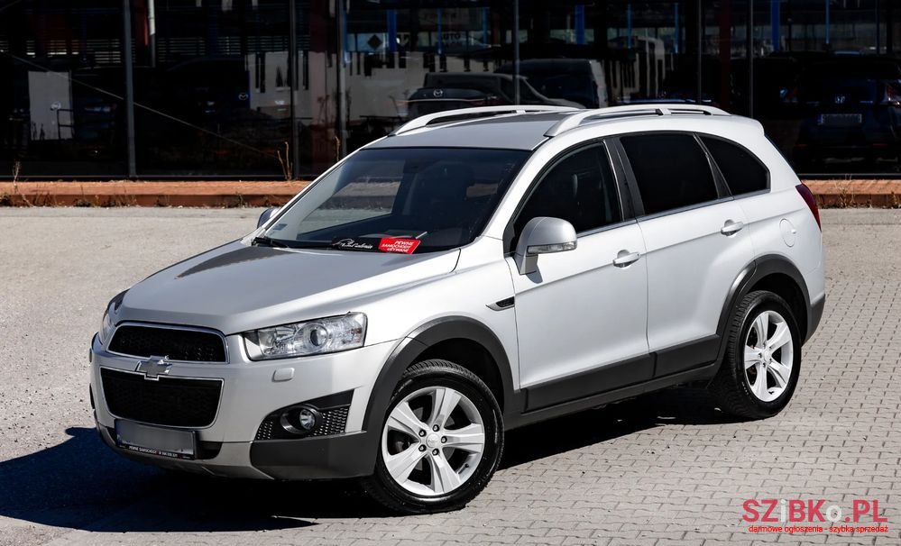 2011' Chevrolet Captiva 2.2 D Lt+ Fwd photo #2