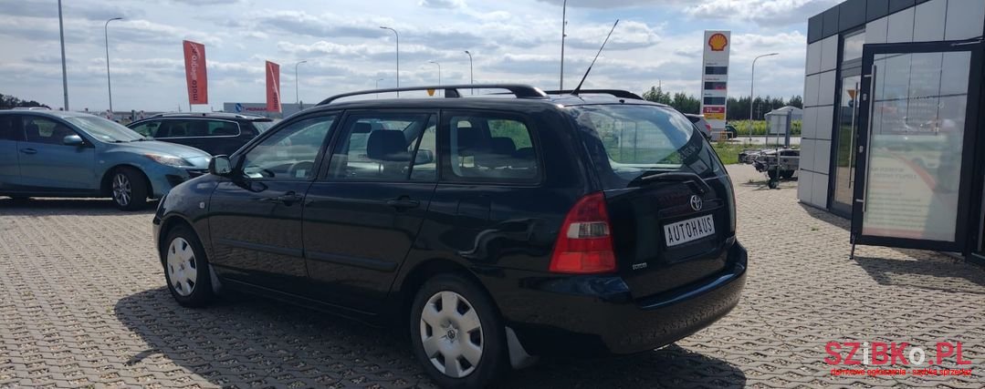 2004' Toyota Corolla photo #4