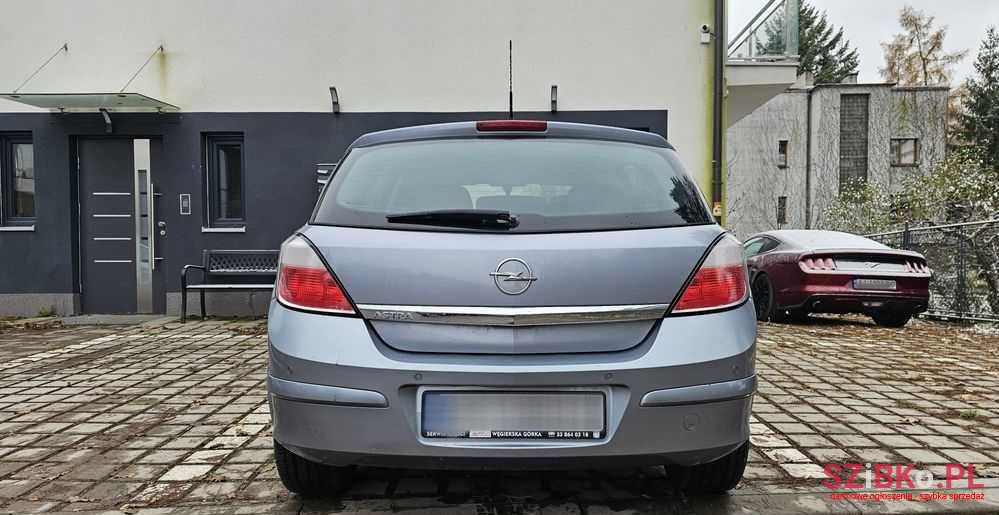 2005' Opel Astra photo #5
