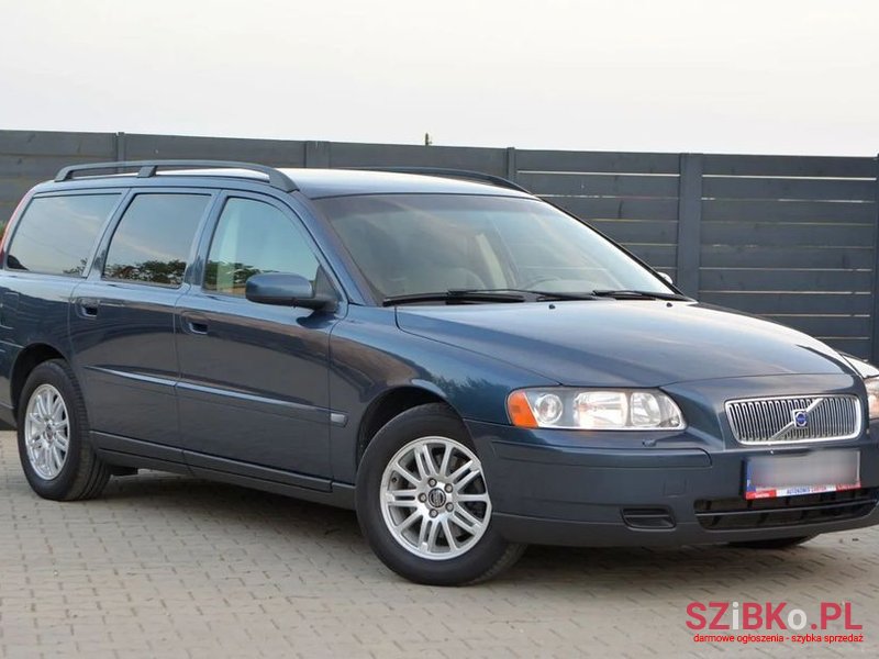 2005' Volvo V70 photo #4