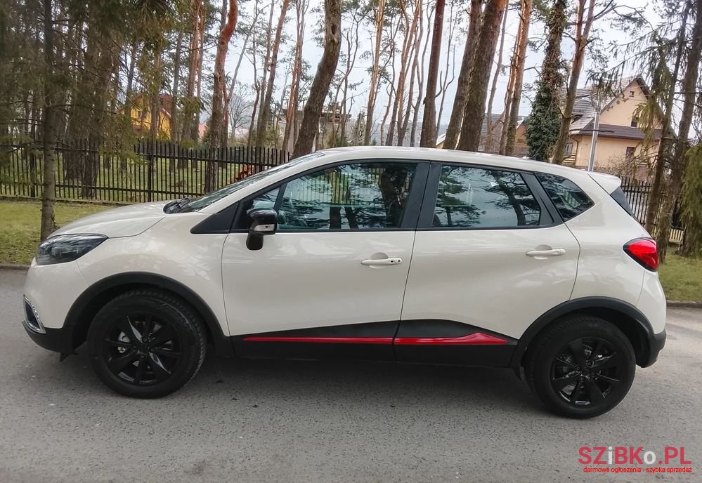 2016' Renault Captur photo #6