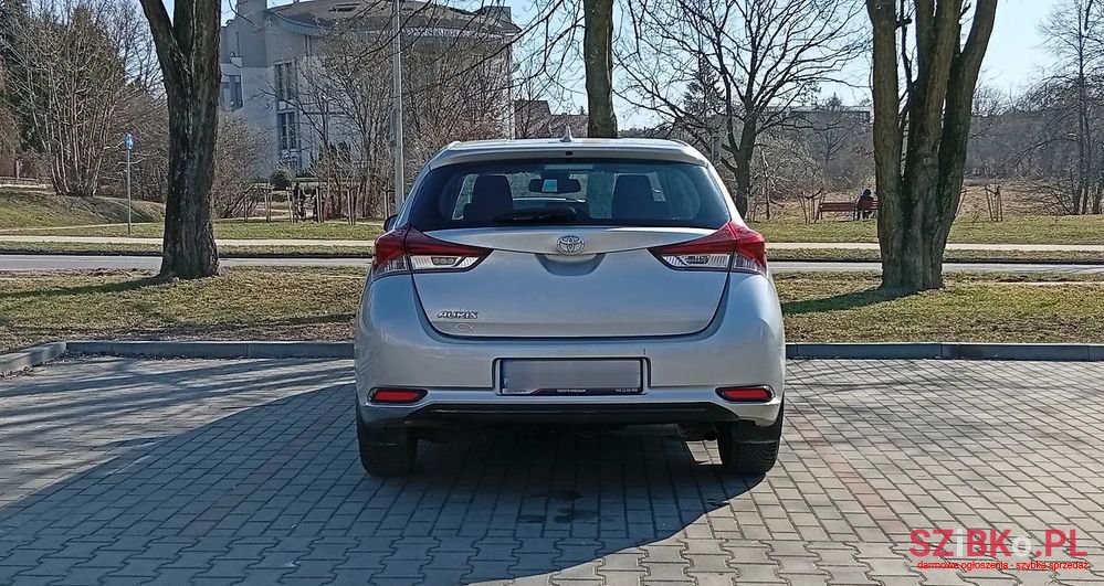 2018' Toyota Auris 1.6 Active photo #6