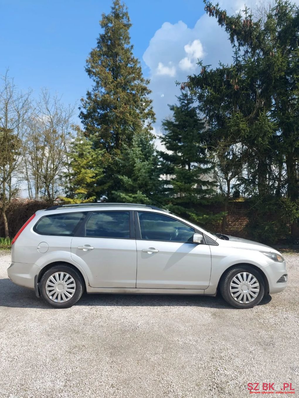 2010' Ford Focus photo #6