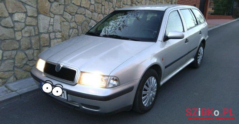 1999' Skoda Octavia photo #1