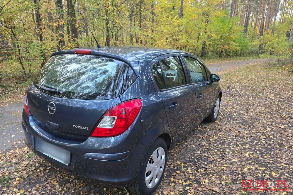 2008' Opel Corsa photo #5