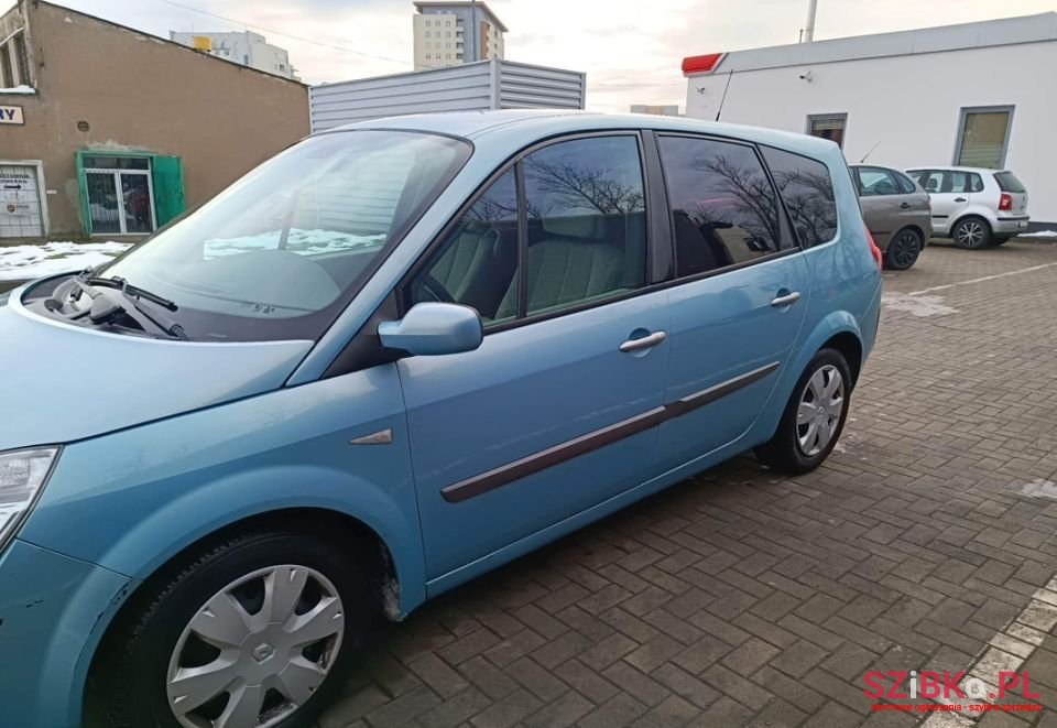 2008' Renault Grand Scenic photo #3
