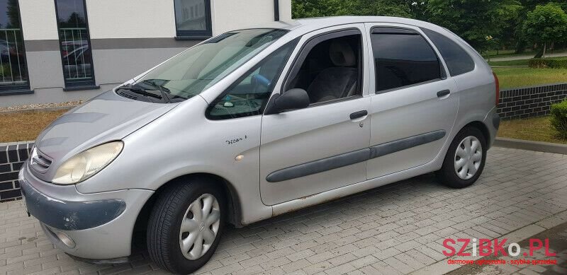 2000' Citroen Xsara Picasso photo #1