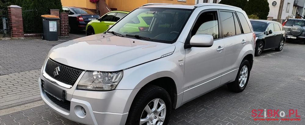 2008' Suzuki Grand Vitara photo #3