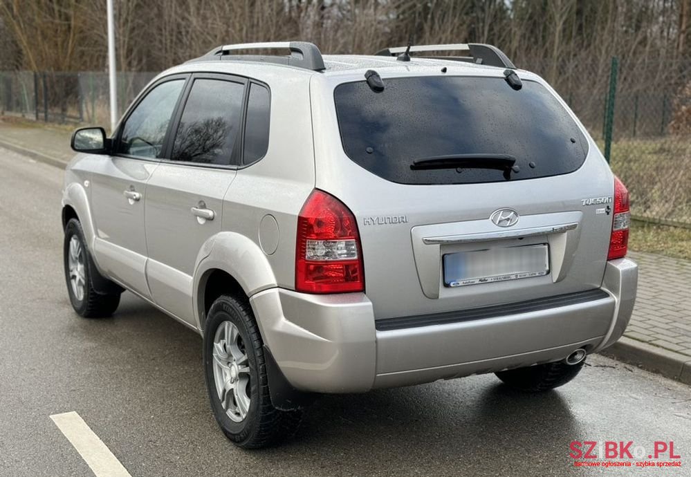2009' Hyundai Tucson photo #3